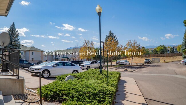 Building Photo - 2094 Legacy Ridge View