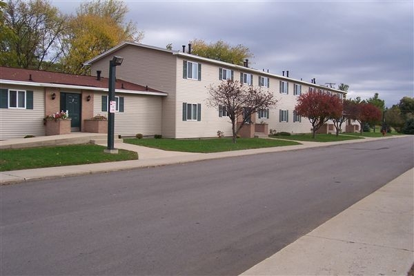 Primary Photo - Valley Green Apartments