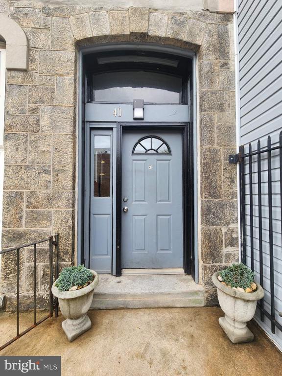 Building Photo - 38 N 40th St