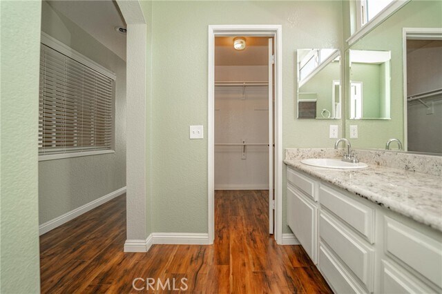 Building Photo - 11123 Woodview Dr