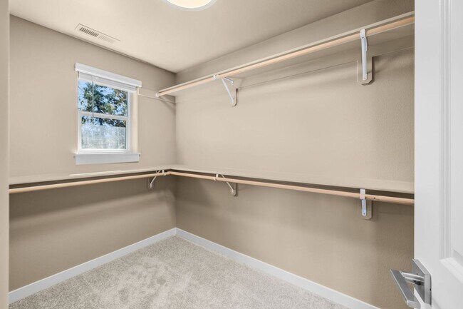 Building Photo - Brand New Stunning 3 Bed/2.5 Bath Townhouse-Old Farm District