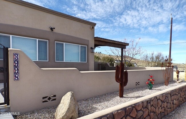 Building Photo - 3998 E Mountain Vista Rd
