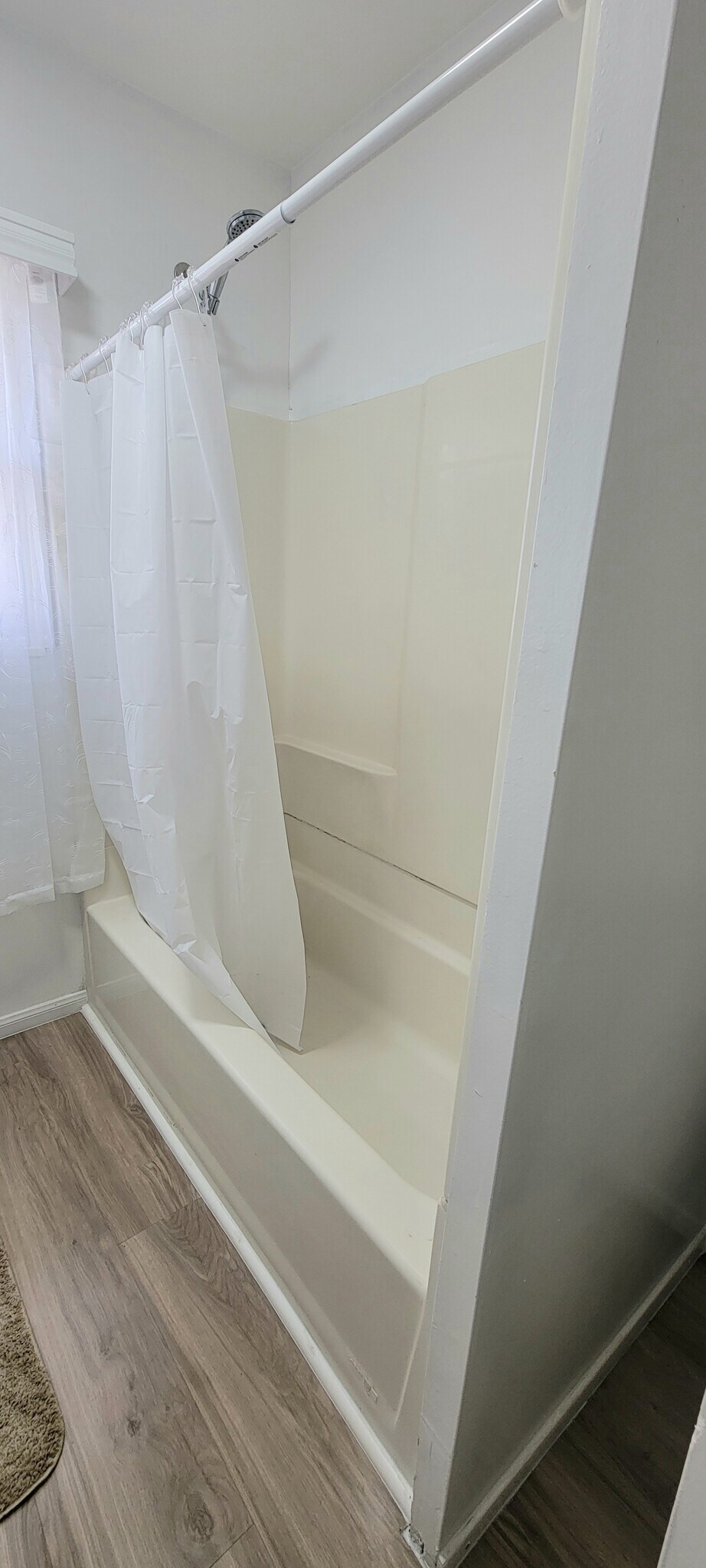 Building Photo - 16911 Glenetta Way