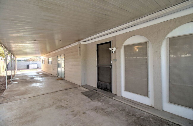 Building Photo - 2127 N St