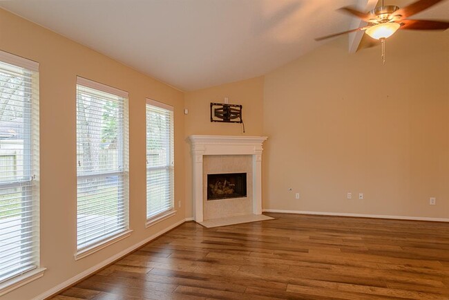 Building Photo - 19 Wild Orchid Ct