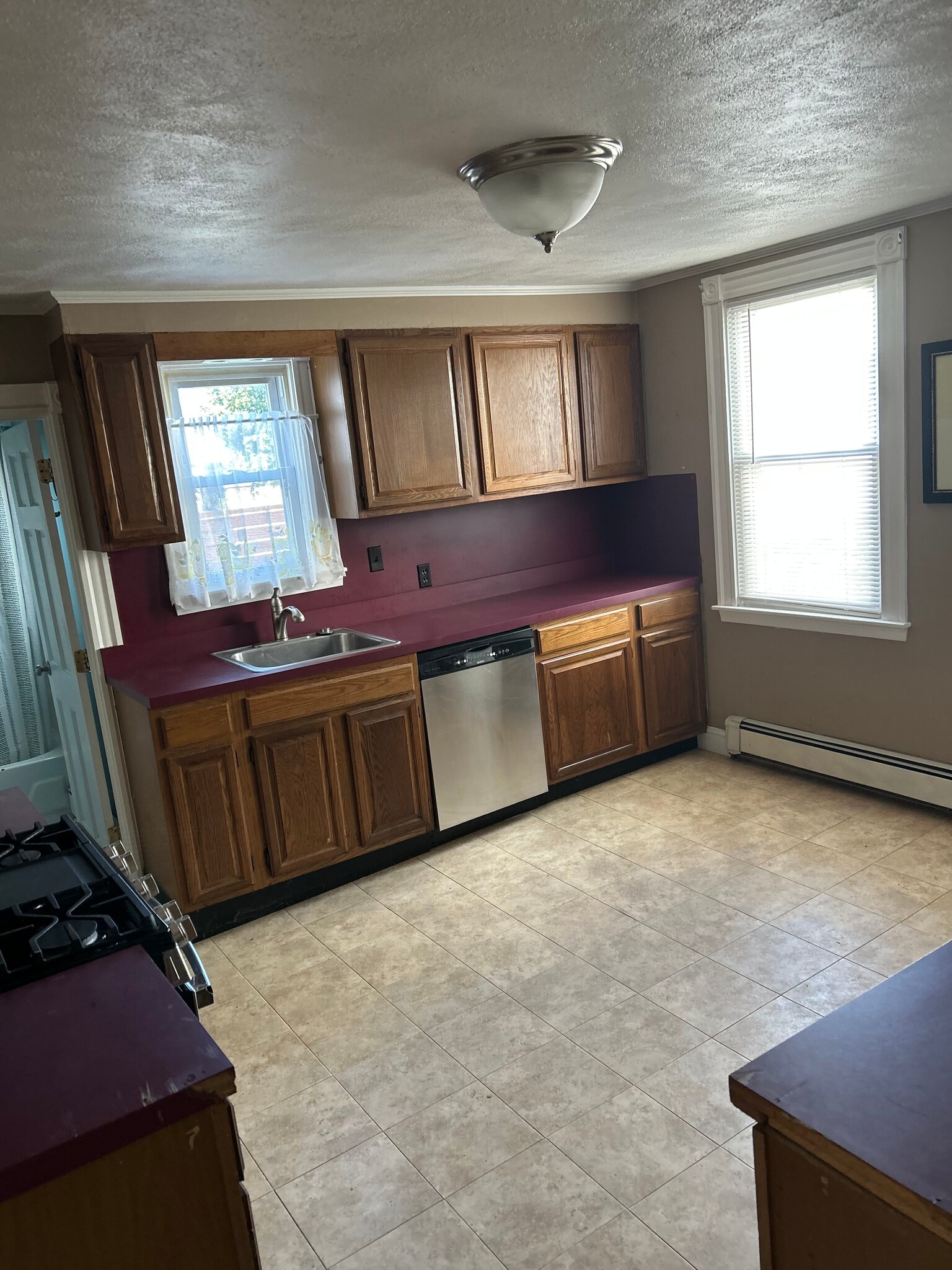 Building Photo - 11 Lincoln Rd