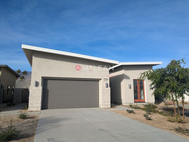 Primary Photo - 2BR with Office Bonus Room in Palm Springs...