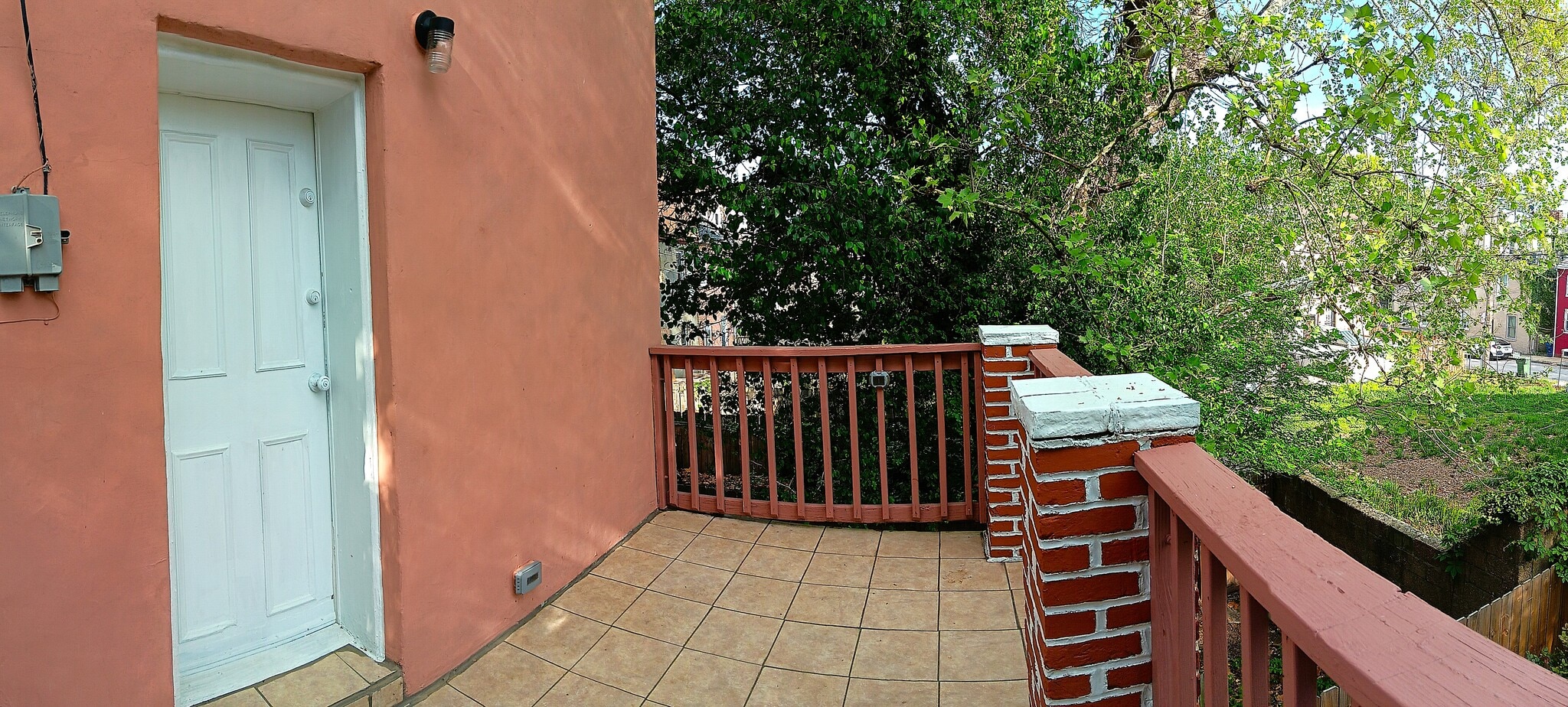Building Photo - 1017 Hollins St