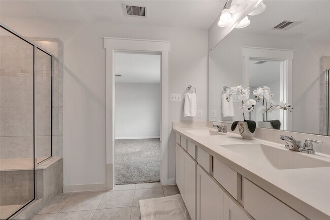 Building Photo - 12723 Gallowhill Dr