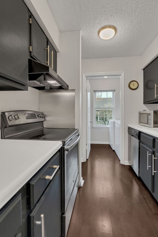 Building Photo - 2077 Nashboro Blvd