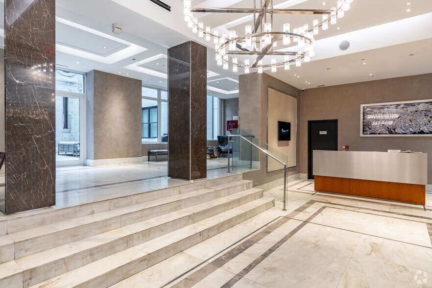 Lobby Photo - 30 Morningside Dr