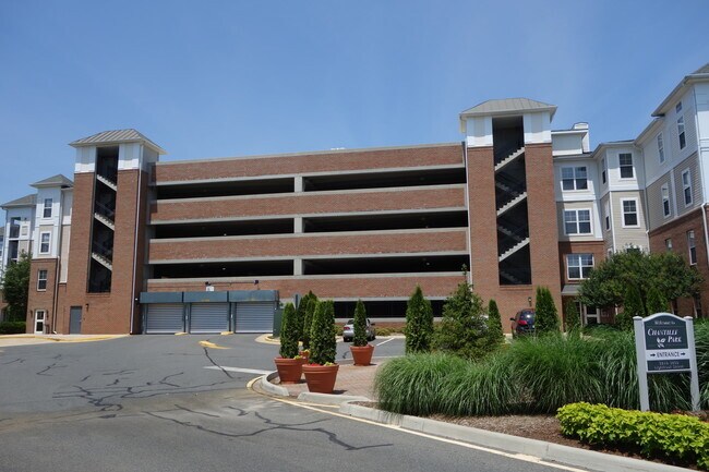 Building Photo - 3820 Lightfoot St