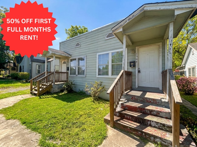 Building Photo - 1506 Schley Ave