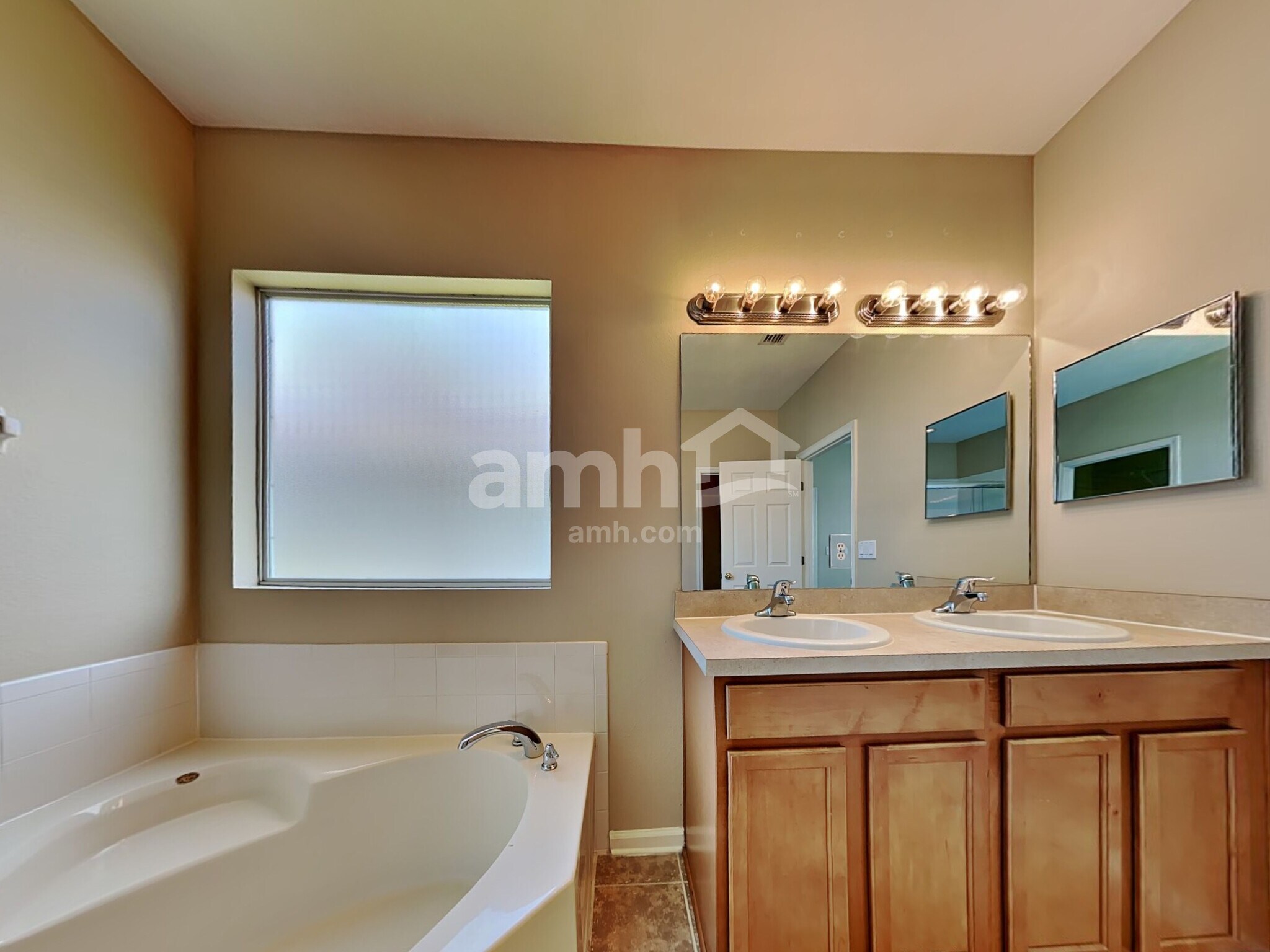 Building Photo - 655 Sunny Stroll Dr