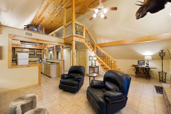 Building Photo - 22 Yeager Dr