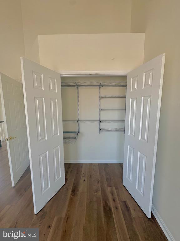 Building Photo - 21354 Shady Wood Terrace