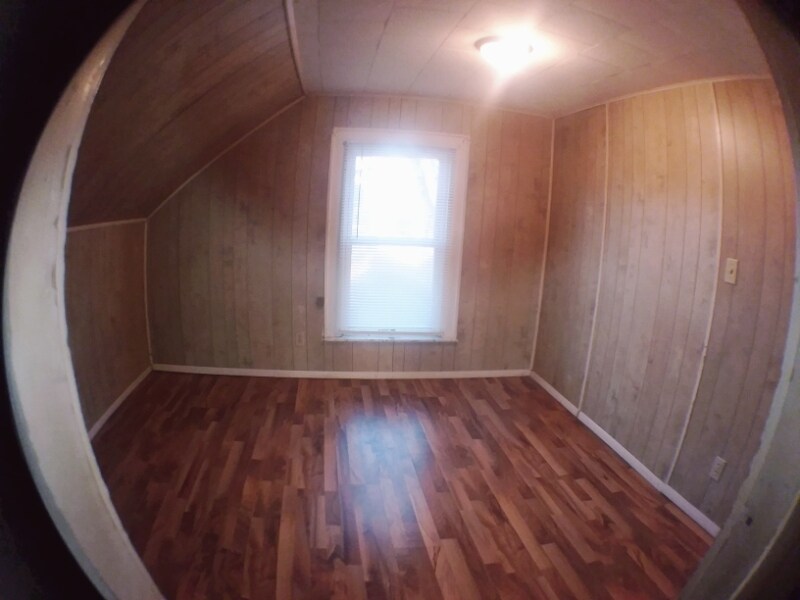 Building Photo - 416 3rd St NW
