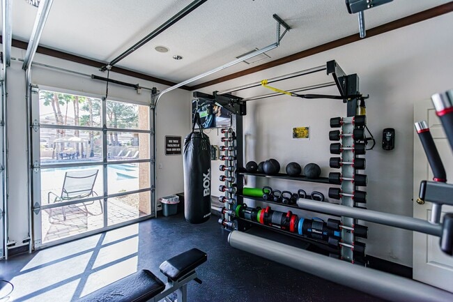 Building Photo - Green Valley Condo