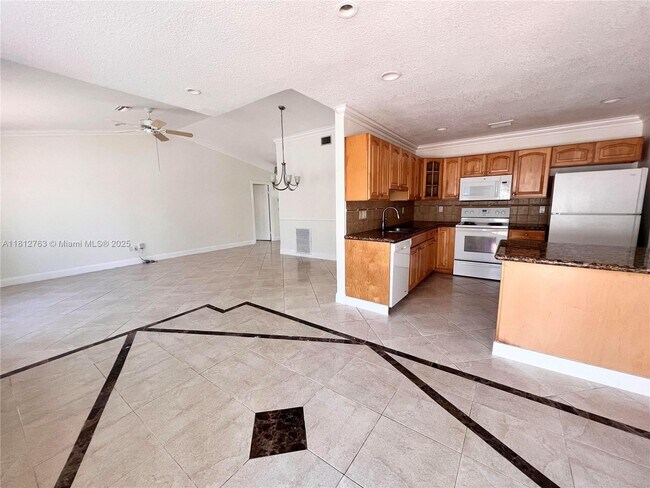 Building Photo - 9554 Biscayne Park Ct