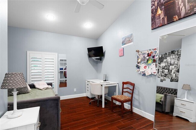 Building Photo - 3628 S Renellie Dr