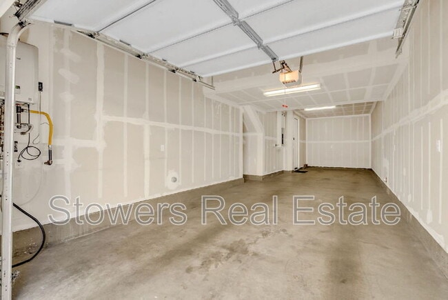Building Photo - 5212 S Esprit Loop