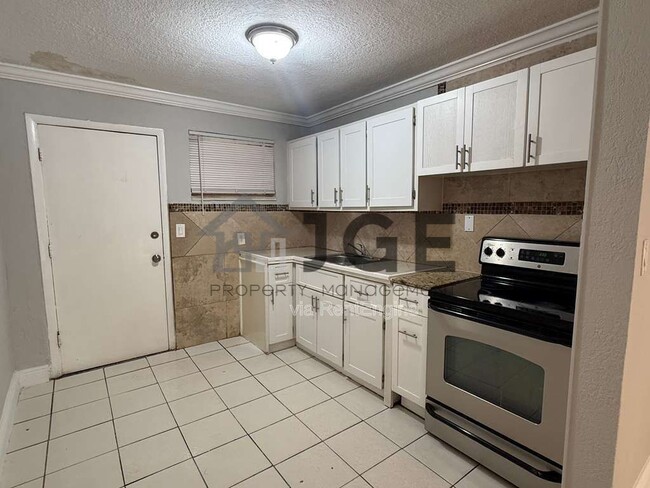 Building Photo - 7710 NW 3rd Ave