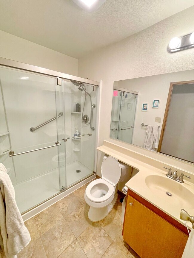 Building Photo - Haleakala Gardens - Furnished 3bed/2bath Condo in Central Kihei