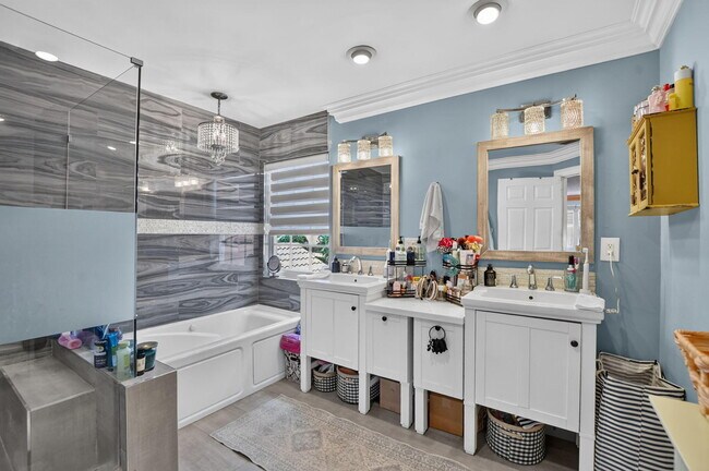 Building Photo - 23201 Boca Club Colony Cir