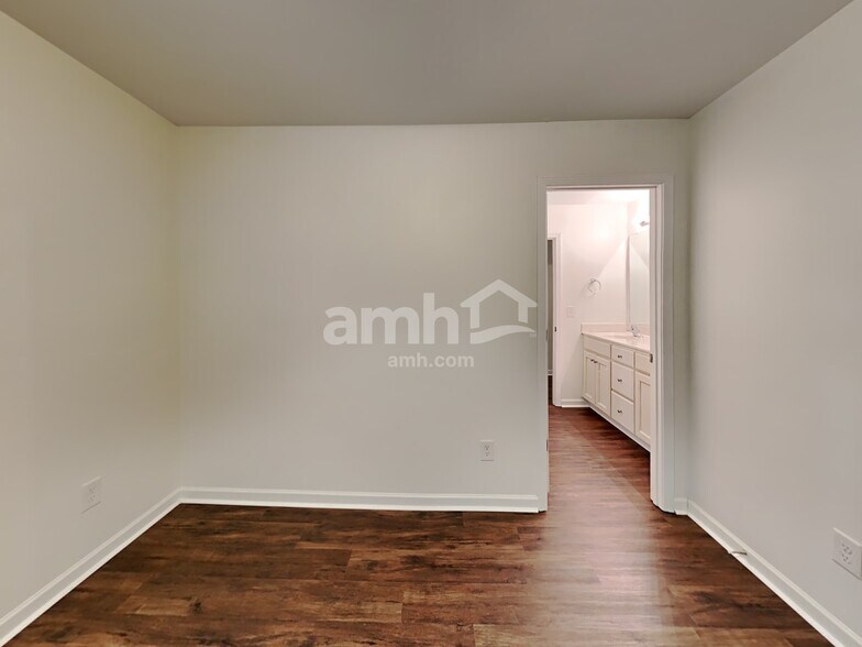 Building Photo - 108 Citrine Ct