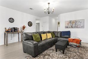 Building Photo - 211 Camargue Dr