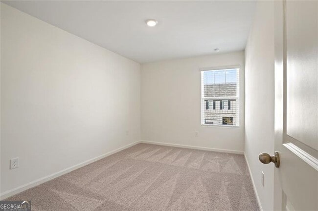 Building Photo - 541 Magnolia Cir