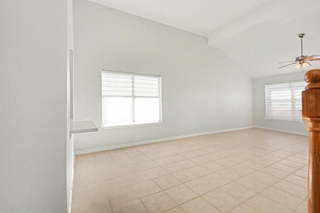 Building Photo - 17447 S Summit Canyon Dr