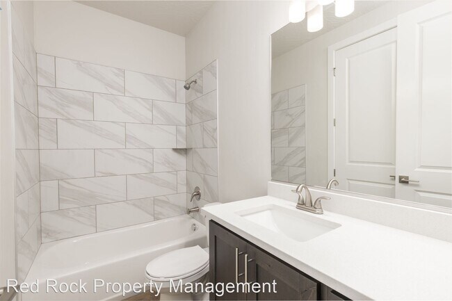Building Photo - 3 br, 2.5 bath House - 2027 W 380 S