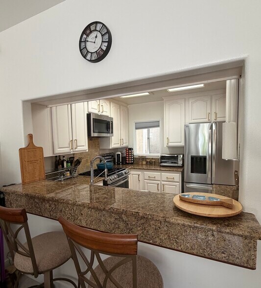 Building Photo - 3645 Cardiff Ave