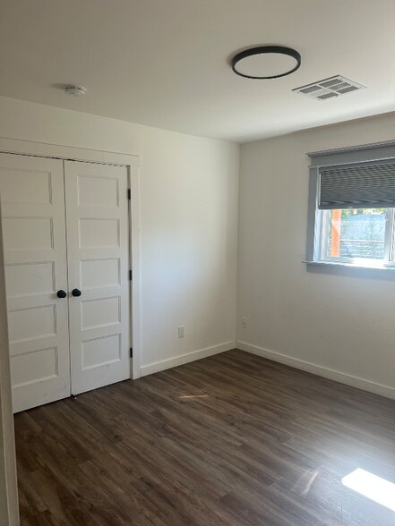 Building Photo - 8114 N 57th Dr