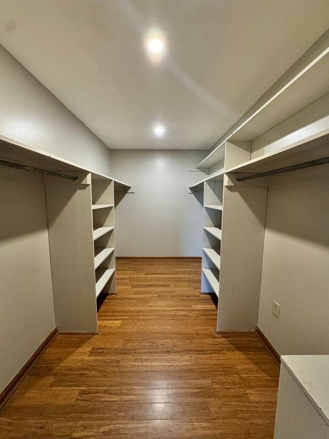 Building Photo - 1422 Old Peachland Rd