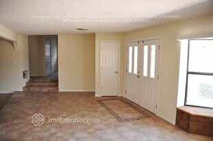 Building Photo - 2401 24th Way