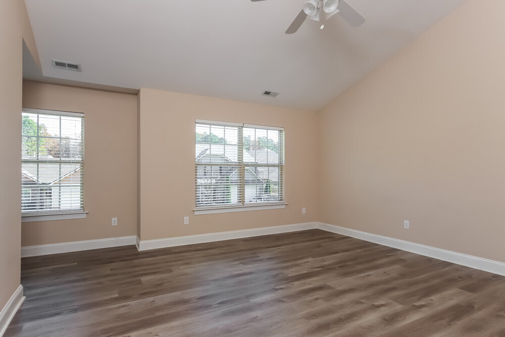 Building Photo - 213 Willow Weald Ct