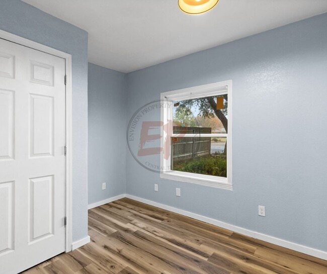 Building Photo - 828 N 43rd St