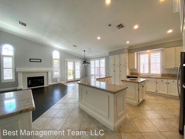 Building Photo - 4 br, 3 bath House - 3767 RUSKIN STREET