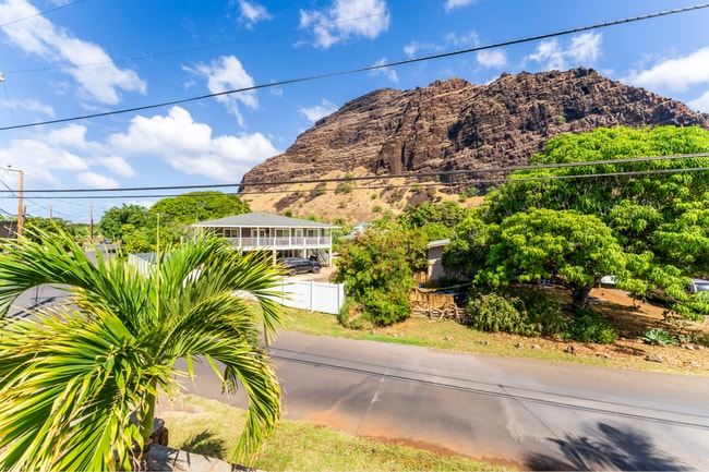 Building Photo - Furnished Luxury Ocean Front Estate in Waianae with Old Hawaii rural setting- 3/5 Luxury, 2 story...