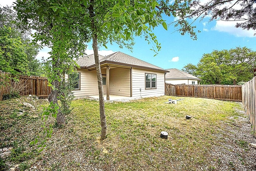 Building Photo - 156 Remington Rd