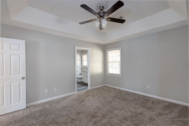 Building Photo - 5147 Kingsberry St