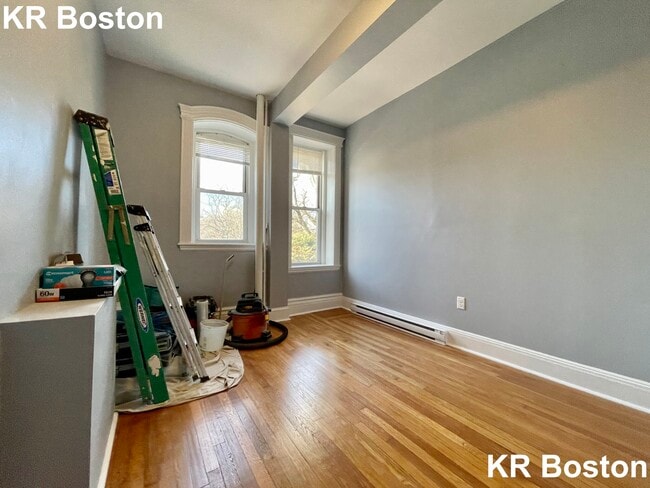 Building Photo - 60 Fenway