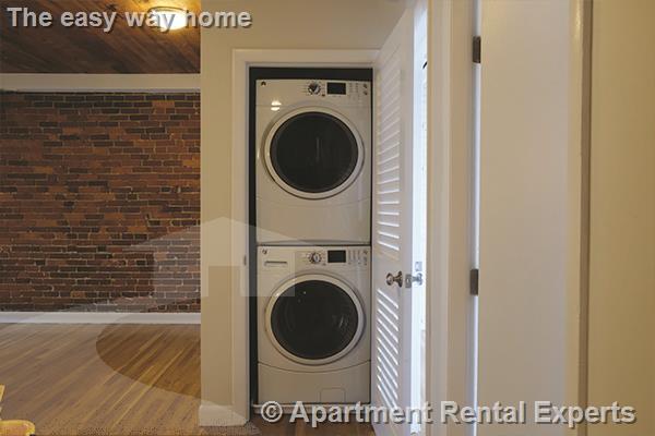 Building Photo - 162 Broadway