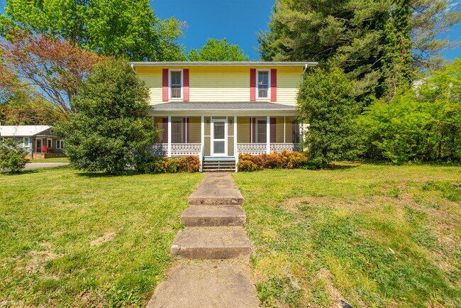 Building Photo - 2 br, 2 bath House - 45 Short Street 1