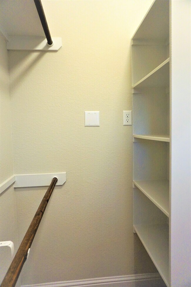 Built-in shelving in primary bedroom - 260 Gaida Loop