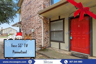 Building Photo - 800 Bluebonnet Dr