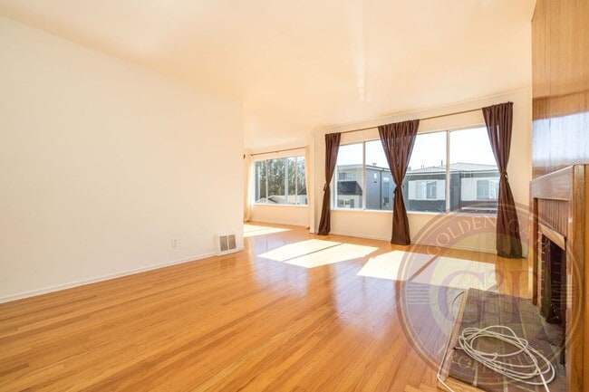 Building Photo - Forest Knolls - 3 BR, 2 BA House 1,275 Sq. Ft. - 3D Virtual Tour, 2-Car Garage, Ample Storage