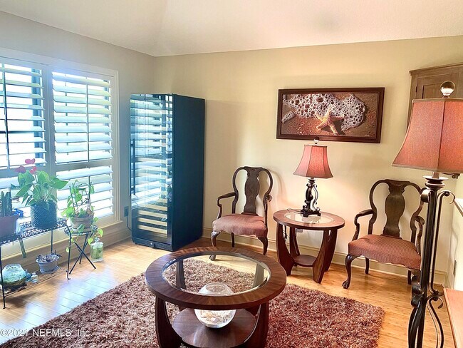 Building Photo - 8699 Canopy Oaks Dr